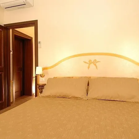 Corte Dei Santi Veneza