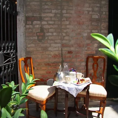 Corte Dei Santi Daire Venedik