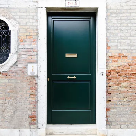 Corte Dei Santi Venice